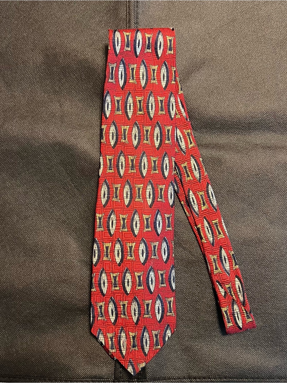 Ferrell Reed Classic Red Geometric Pattern Silk Tie